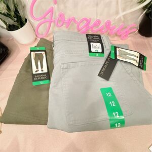 Set of 2 Banana Republic Women's twill Pants Size 12 Multicolor olive green gray